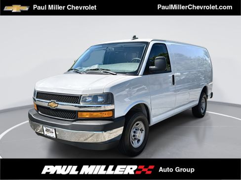Certified 2024 Chevrolet Express 2500 w/ Driver Convenience Package RWD image 1