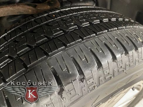 Used 2016 Ford F150 Lariat w/ Equipment Group 501A Mid image 8