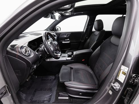 Used 2023 Mercedes-Benz EQB 300 4MATIC image 7