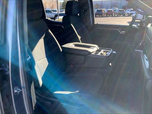 Used 2025 Chevrolet Silverado 1500 LT image 8