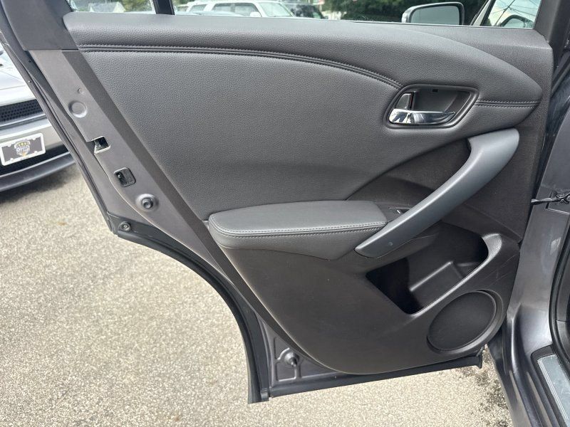 Used 2017 Acura RDX w/ Technology Package AWD/4WD image 13