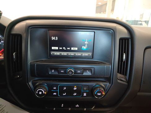 Used 2018 Chevrolet Silverado 1500 Custom w/ Custom Value Package image 14