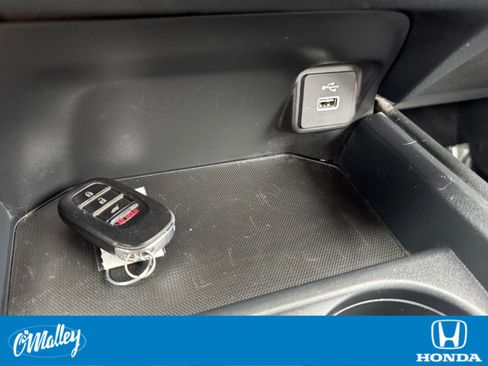 Certified 2023 Honda HR-V LX image 23