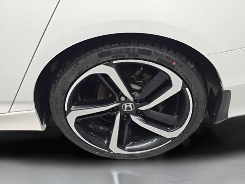 Used 2020 Honda Accord Sport image 29