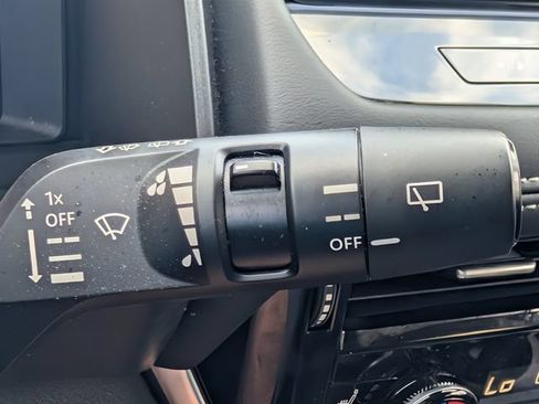 Used 2024 Nissan Rogue Platinum w/ Platinum Premium Package FWD image 27
