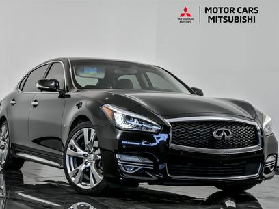 Used 2015 INFINITI Q70 L 5.6 w/ V8 Deluxe Technology Package