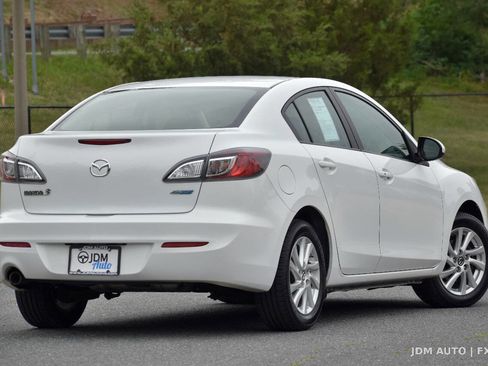 Used 2013 MAZDA MAZDA3 i Touring FWD image 5