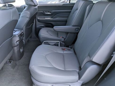 New 2026 Toyota Grand Highlander AWD image 15