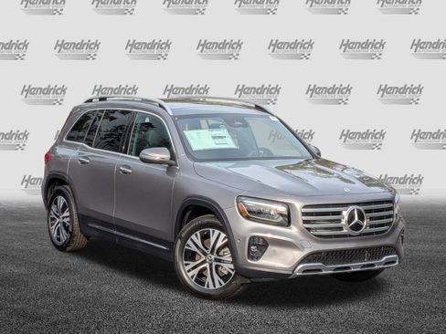 New 2026 Mercedes-Benz GLB 250 4MATIC image 2