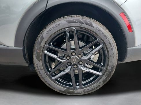 New 2026 Chevrolet Equinox EV LT image 35