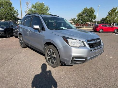 Used 2017 Subaru Forester 2.5i Premium w/ All-Weather Package AWD/4WD image 7