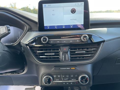 Certified 2024 Ford Escape Active AWD/4WD image 22