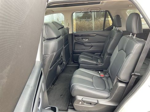 Used 2023 Honda Pilot Touring image 48