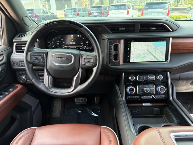 Used 2023 GMC Yukon Denali Ultimate AWD/4WD image 21