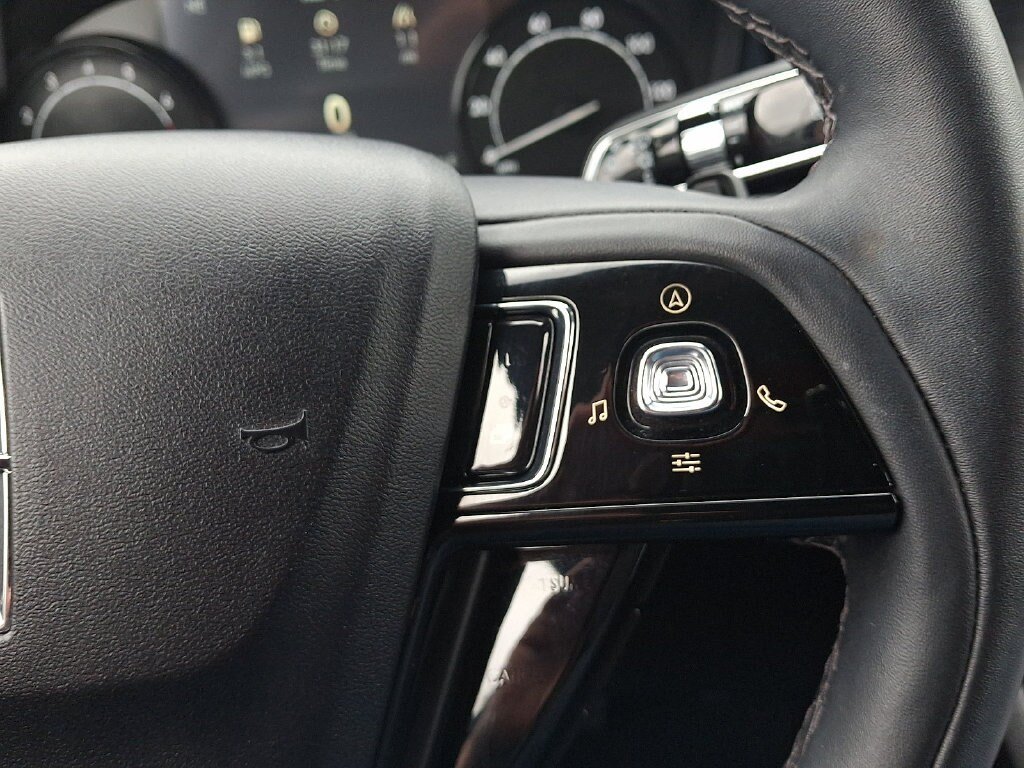 Certified 2022 Lincoln Corsair AWD w/ Equipment Group 101A image 23
