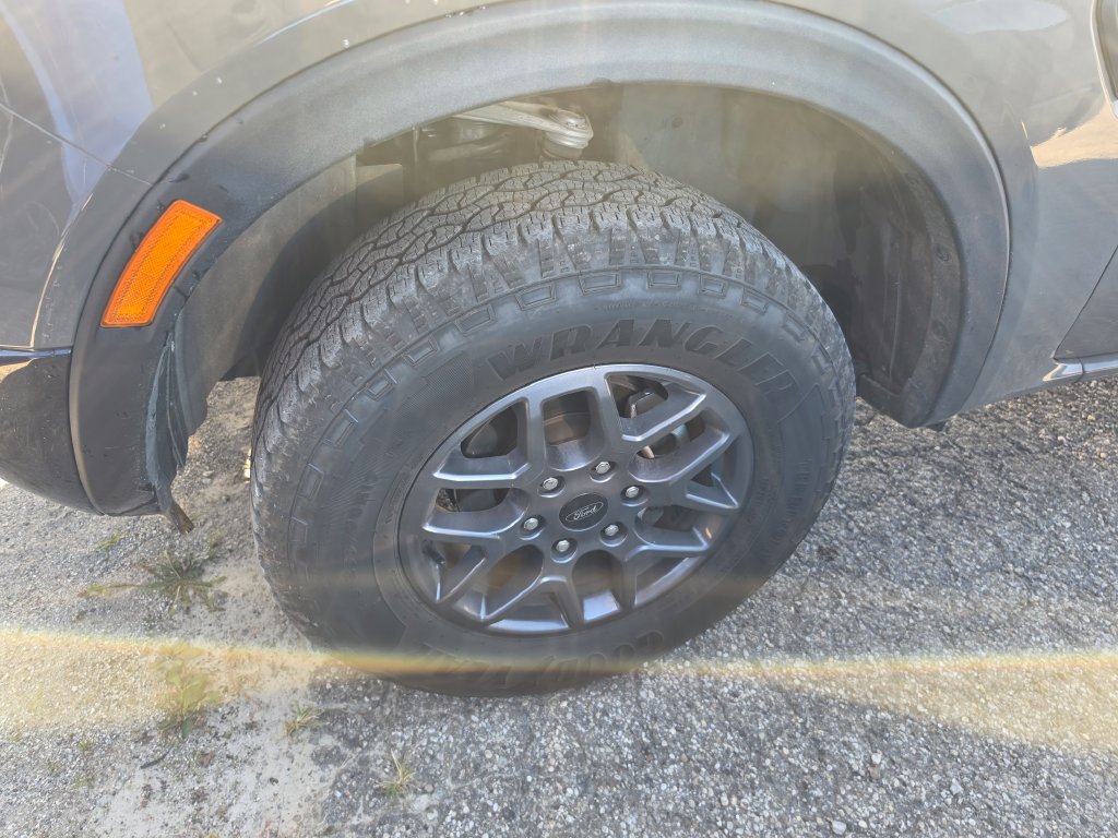 Used 2025 Ford Ranger XLT w/ Equipment Group 301A High AWD/4WD image 3