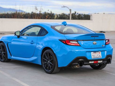 Used 2023 Toyota GR86 Premium image 7