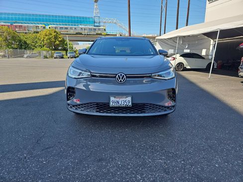 Used 2023 Volkswagen ID.4 S RWD image 2