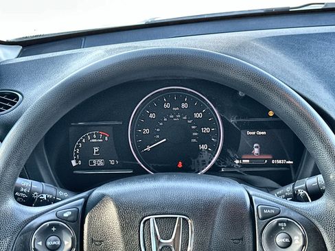 Used 2021 Honda HR-V EX image 24