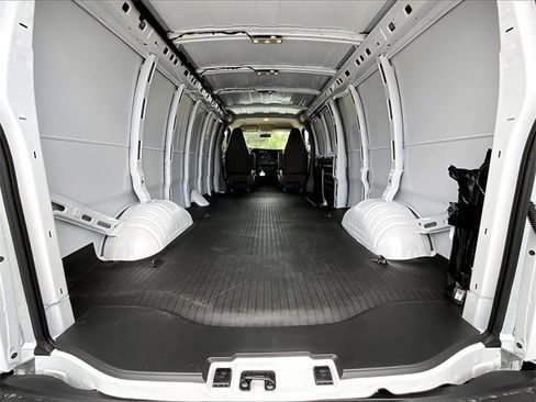 New 2025 Chevrolet Express 2500 Extended w/ Enhanced Convenience Package image 12