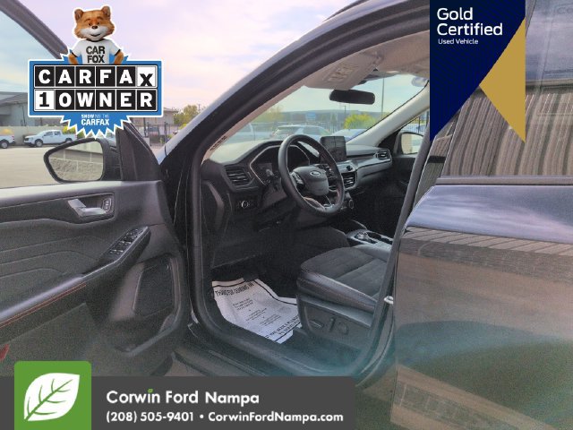 Used 2022 Ford Escape SEL w/ SEL Stealth AWD Package image 11