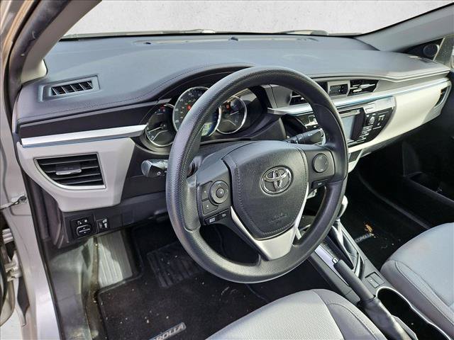 Used 2016 Toyota Corolla LE FWD image 10