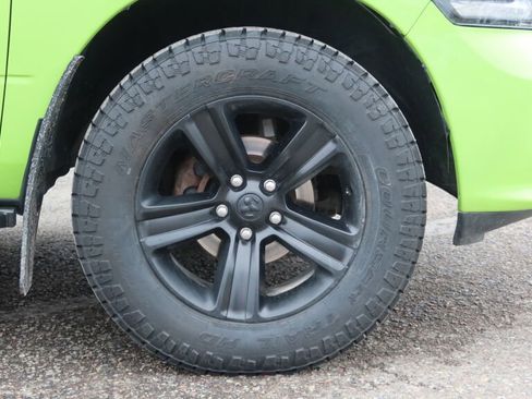 Used 2017 RAM 1500 Sport w/ Sublime Green Sport Package image 20