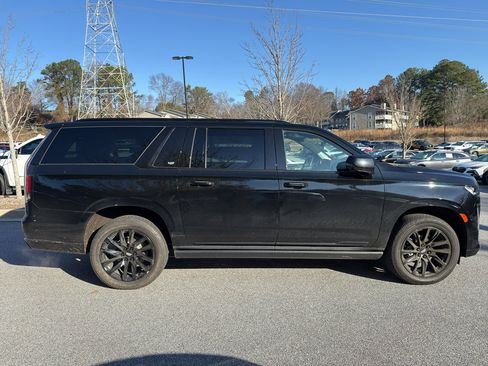 Used 2021 Cadillac Escalade ESV Sport Platinum w/ LPO, ONYX Package image 4