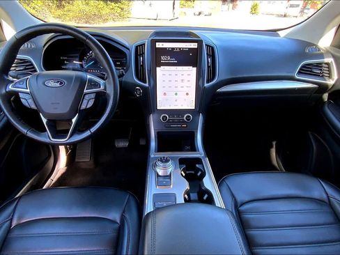 Used 2022 Ford Edge SEL image 14