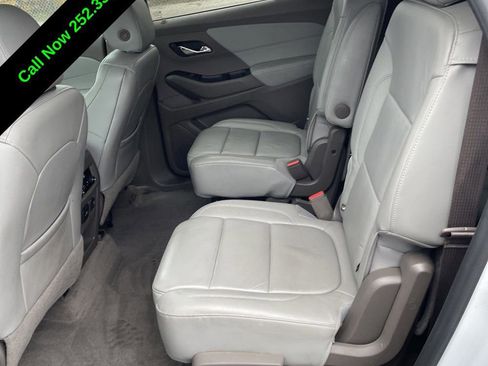Used 2019 Chevrolet Traverse LT w/ LT Premium Package image 13