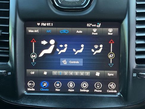 Used 2023 Chrysler 300 S w/ Comfort Group image 4