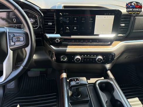 Used 2024 GMC Sierra 1500 Elevation w/ X31 Off-Road Package AWD/4WD image 17