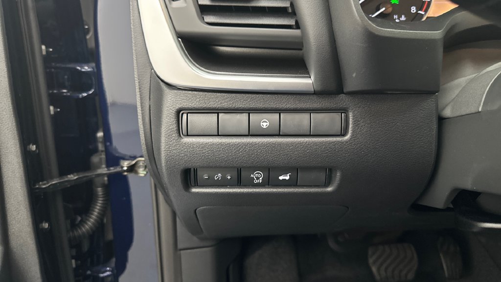 New 2026 Nissan Rogue SV AWD/4WD image 16