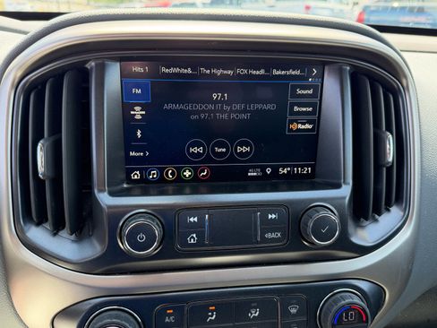 Used 2021 Chevrolet Colorado Z71 AWD/4WD image 10