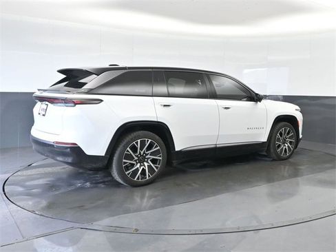 New 2025 Jeep Wagoneer S Limited image 4