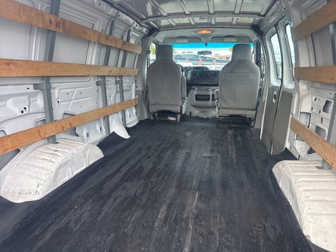 Used 2012 Ford E-250 and Econoline 250 w/ PWR Group RWD image 23