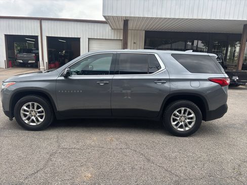 Used 2020 Chevrolet Traverse LS FWD image 10
