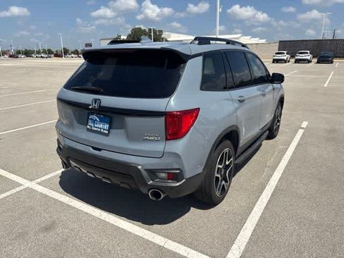 Used 2023 Honda Passport Elite image 5