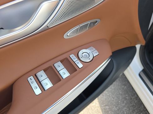 New 2026 Genesis GV70 2.5T Advanced AWD/4WD image 16