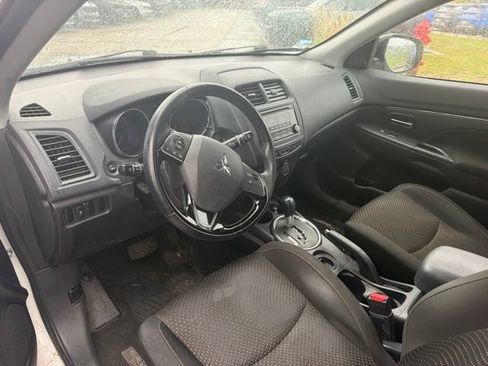 Used 2016 Mitsubishi Outlander Sport SE FWD image 6