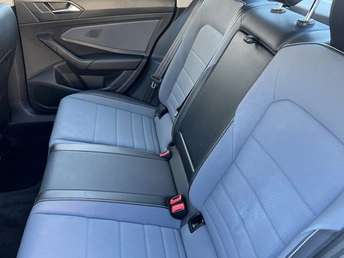 Certified 2025 Volkswagen Jetta SE image 12