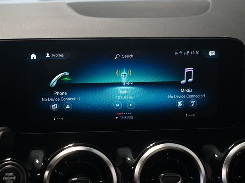 Used 2022 Mercedes-Benz GLA 250 4MATIC image 21