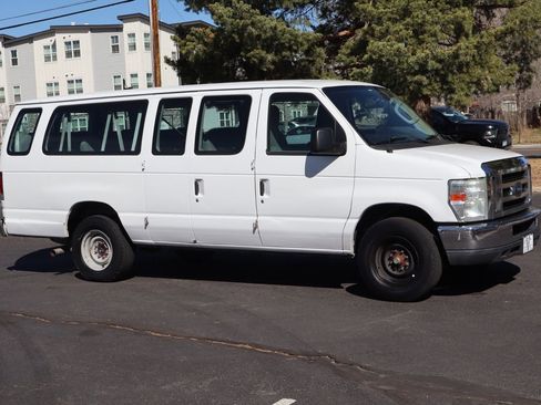 Used 2012 Ford E-350 and Econoline 350 XLT image 2