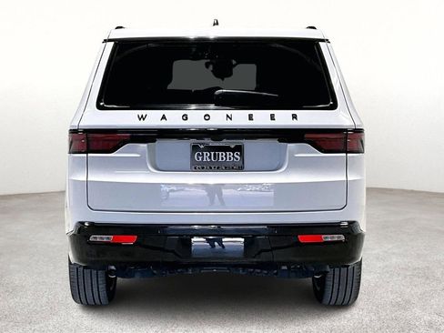 Used 2025 Jeep Wagoneer Series II w/ Premium Group I image 6