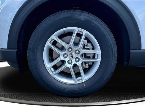 New 2026 Ford Explorer Active AWD/4WD image 13