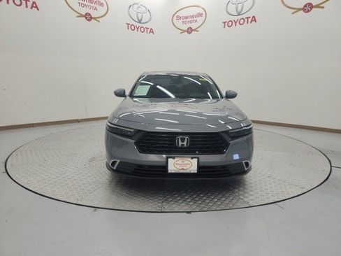 Used 2023 Honda Accord Touring image 4