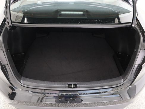 Used 2024 Toyota Corolla LE image 28