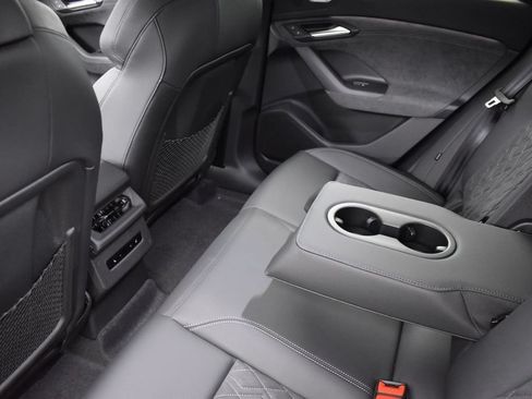 New 2027 Audi SQ6 e-tron Premium Plus AWD/4WD image 19