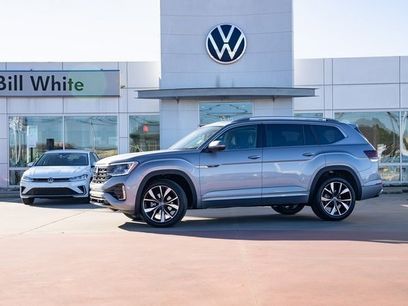 New 2026 Volkswagen Atlas SEL Premium R-Line