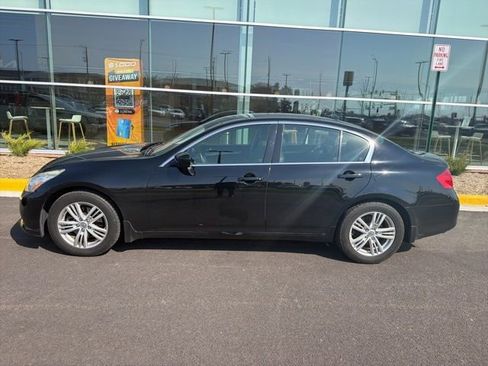 Used 2013 INFINITI G37 x w/ Premium Pkg image 17